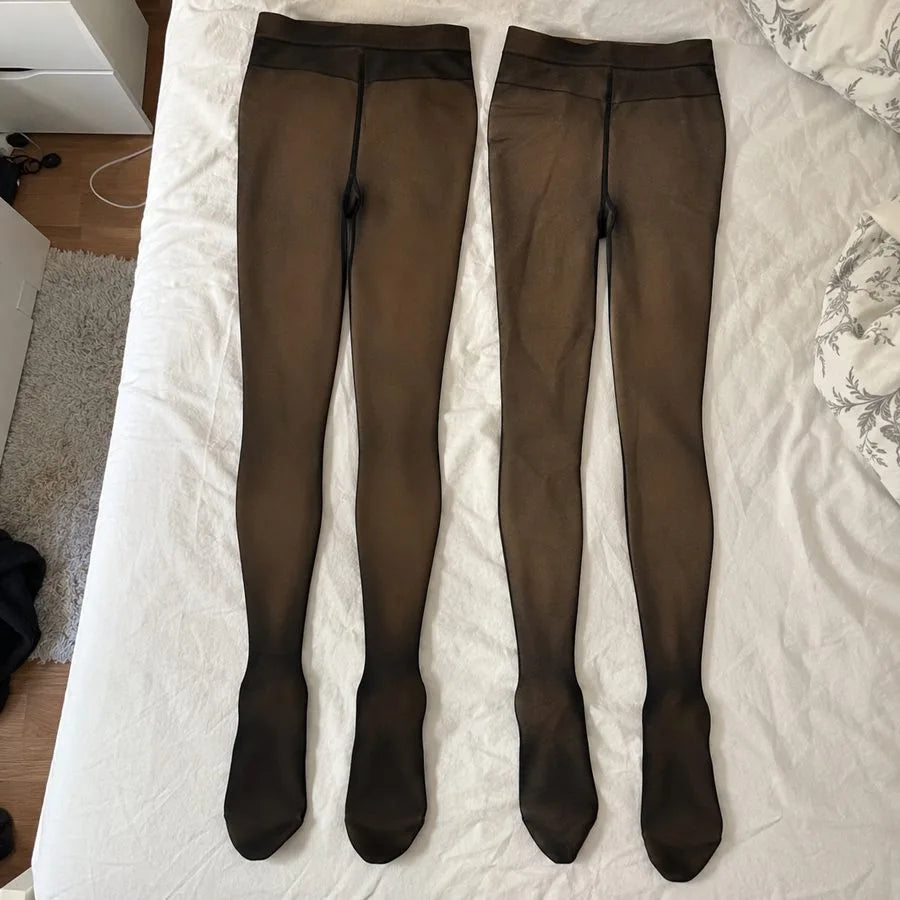 Egy új és egy 6 hónapja hordott leggings